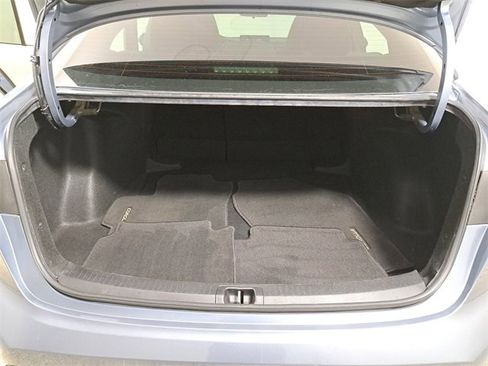 Used 2022 Toyota Corolla L image 10