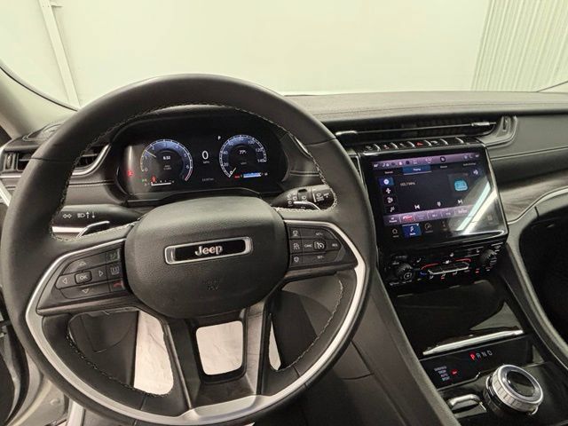 Used 2024 Jeep Grand Cherokee L Limited AWD/4WD image 22