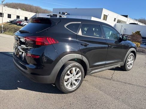 Used 2021 Hyundai Tucson SE w/ Cargo Package image 5
