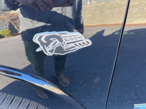 New 2026 RAM 1500 4x4 Crew Cab image 16