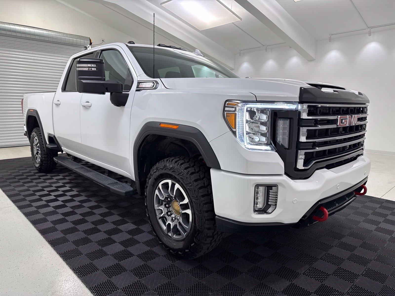 Used 2023 GMC Sierra 2500 AT4 w/ AT4 Preferred Package AWD/4WD image 1