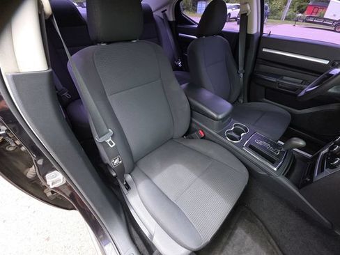 Used 2010 Dodge Charger SE RWD image 23