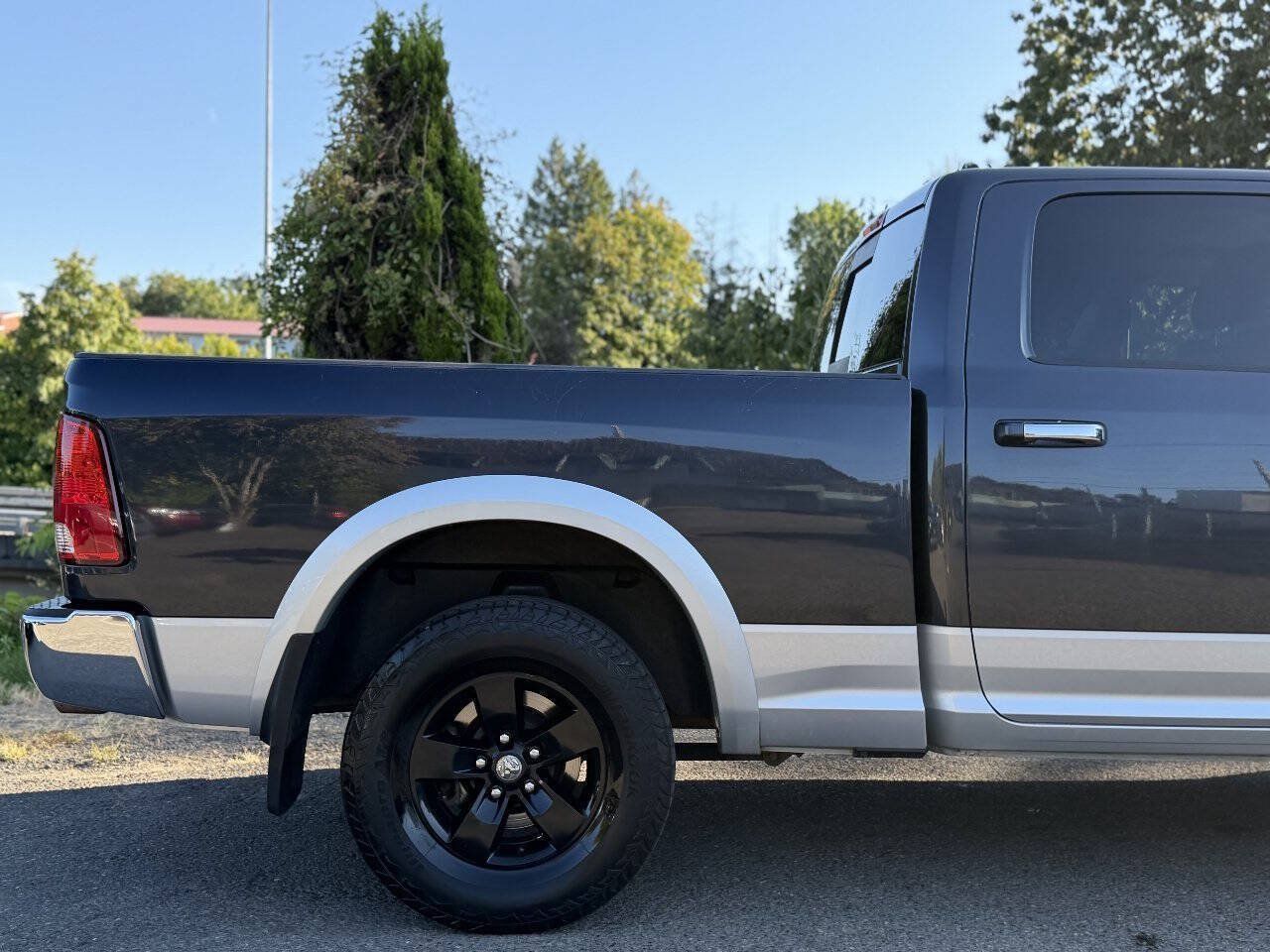 Used 2016 RAM 1500 Laramie w/ Convenience Group AWD/4WD image 13