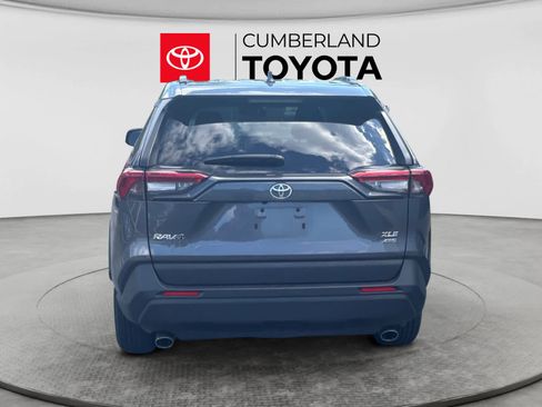 Used 2025 Toyota RAV4 XLE AWD/4WD image 4