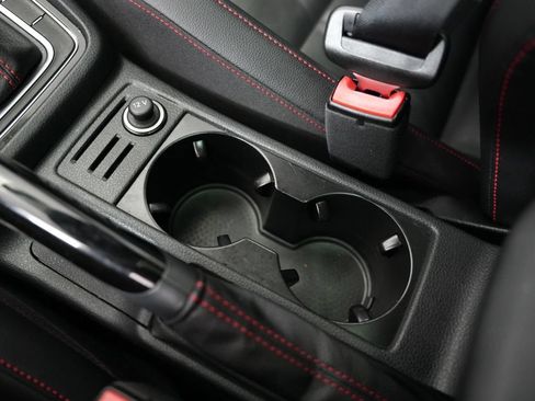 Used 2018 Volkswagen GTI SE w/ SE Leather Package FWD image 33
