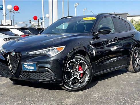 Used 2023 Alfa Romeo Stelvio Veloce AWD/4WD image 11