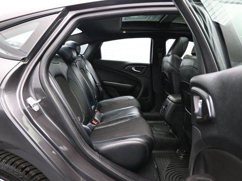 Used 2015 Chrysler 200 S w/ Navigation & Sound Group I image 12