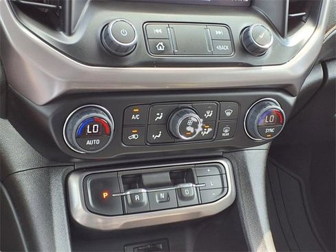 Used 2023 GMC Acadia AT4 w/ Preferred Package image 15