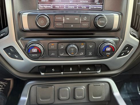 Used 2018 GMC Sierra 1500 SLT w/ SLT Premium Package image 27