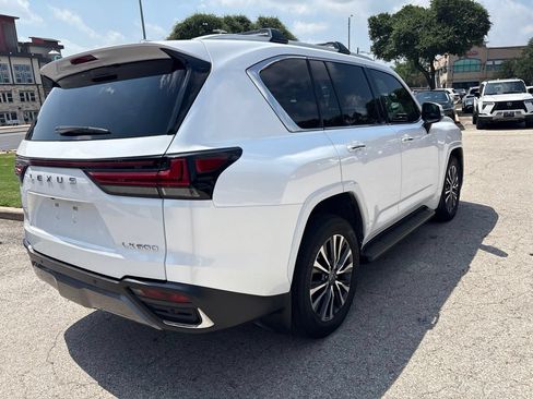 Used 2022 Lexus LX 600 4WD w/ Interior Upgrade Package image 5