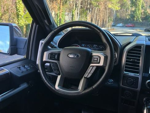 Used 2016 Ford F150 Platinum w/ Equipment Group 701A Luxury image 18