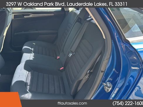 Used 2017 Ford Fusion SE FWD image 23