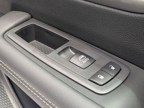 New 2026 Chrysler Voyager LX image 35