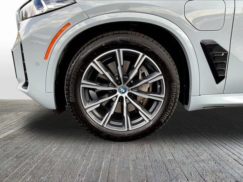 Used 2024 BMW X5 xDrive50e w/ M Sport Package AWD/4WD image 33