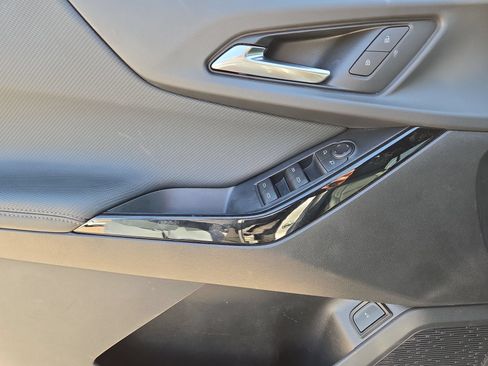 Used 2026 Chevrolet Equinox LT w/ Convenience Package II FWD image 15