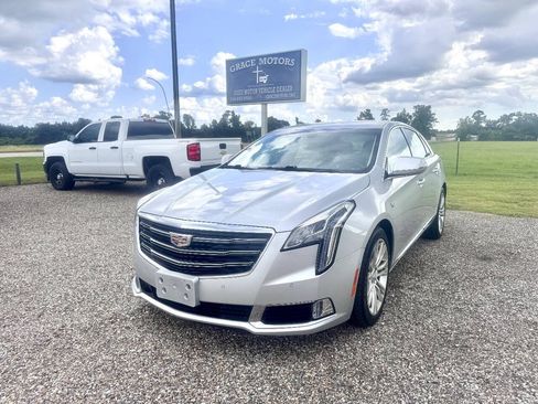 Used 2019 Cadillac XTS Luxury FWD image 4