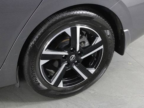 Certified 2024 Nissan Sentra SV image 13