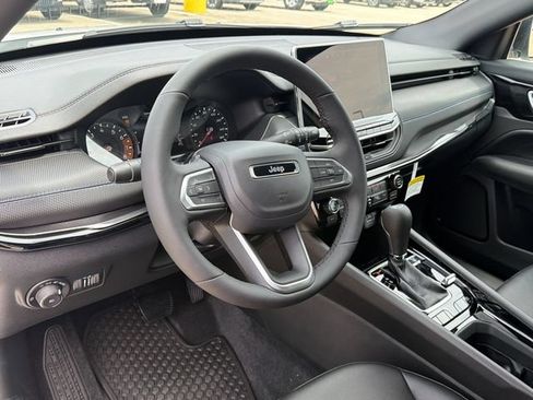 New 2026 Jeep Compass Latitude AWD/4WD image 4
