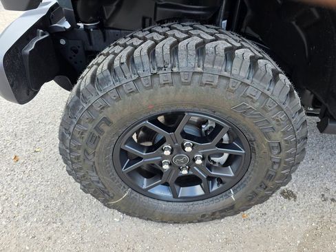 New 2025 Jeep Wrangler Willys AWD/4WD image 9