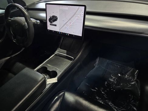 Used 2021 Tesla Model Y Long Range AWD/4WD image 5