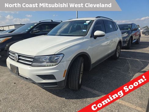 Used 2018 Volkswagen Tiguan SE image 1