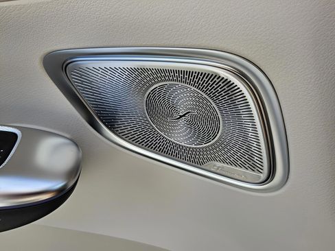 New 2026 Mercedes-Benz GLC 300 image 23