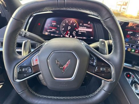 Used 2020 Chevrolet Corvette Stingray Coupe w/ Z51 Performance Package image 12