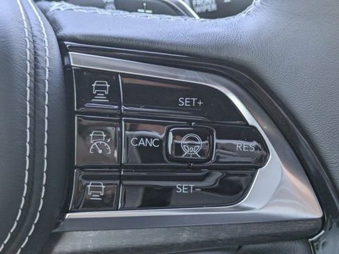 New 2025 Jeep Grand Cherokee L Overland w/ Advanced Protech Group III AWD/4WD image 22