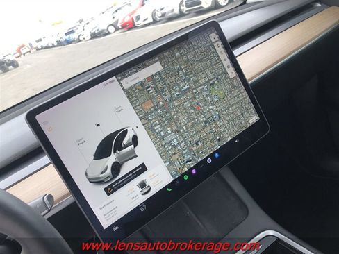 Used 2021 Tesla Model Y Performance AWD/4WD image 11