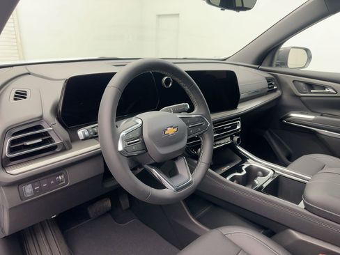 New 2026 Chevrolet Traverse LT w/ Driver Confidence Package image 4