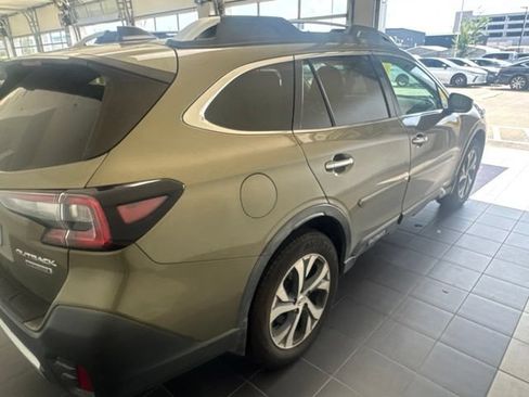 Used 2020 Subaru Outback Touring w/ Popular Package #2 AWD/4WD image 6