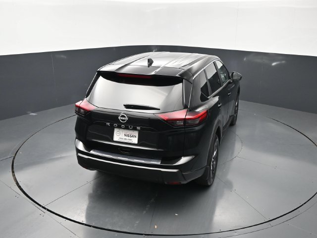 Certified 2026 Nissan Rogue SV FWD image 30