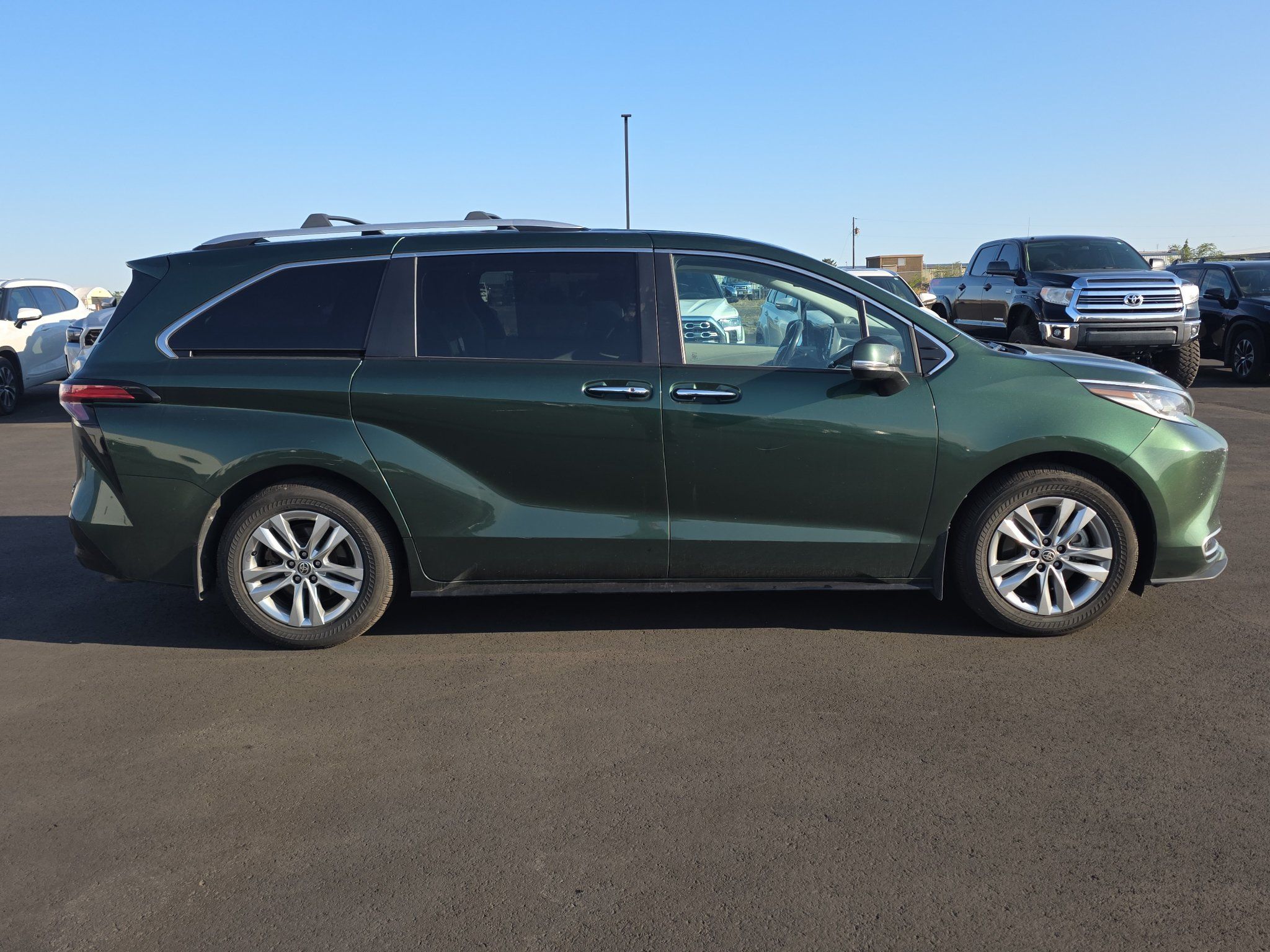 Certified 2023 Toyota Sienna Limited AWD/4WD image 9