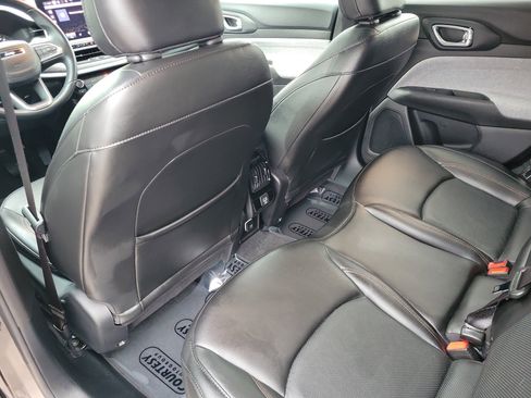 Used 2022 Jeep Compass Latitude w/ Sun and Sound Group image 15