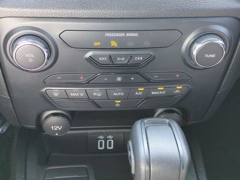 Used 2023 Ford Ranger XLT w/ Trailer Tow Package RWD image 23