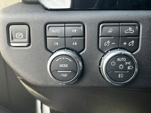 New 2026 GMC Sierra 1500 Elevation w/ Elevation Premium Package AWD/4WD image 15