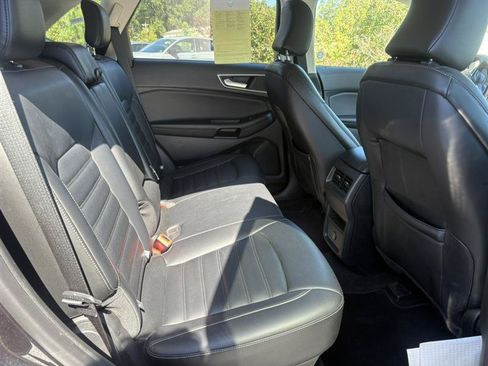Used 2024 Ford Edge SEL AWD/4WD image 12