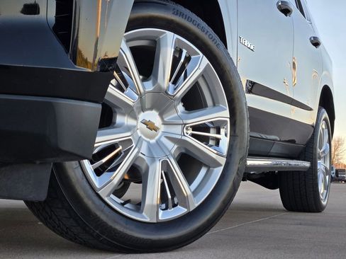 Used 2022 Chevrolet Tahoe High Country image 8