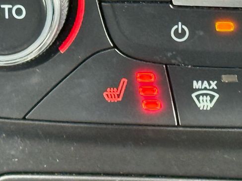 Used 2017 Ford Escape Titanium image 22