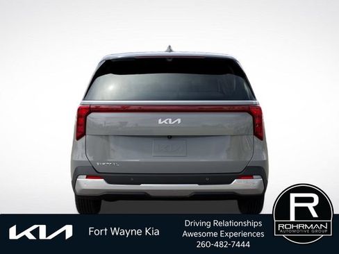 New 2026 Kia Carnival EX FWD image 5