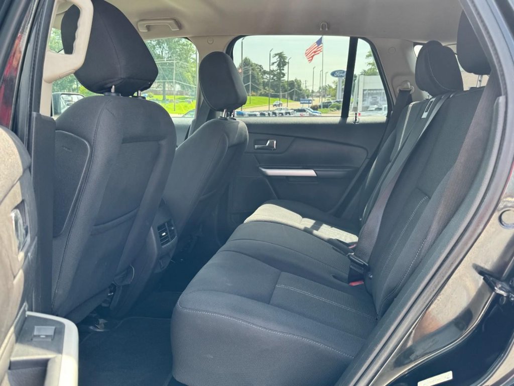 Used 2013 Ford Edge SE FWD image 10
