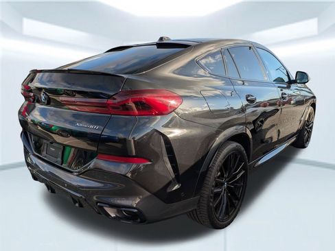 Used 2024 BMW X6 xDrive40i w/ Premium Package image 5