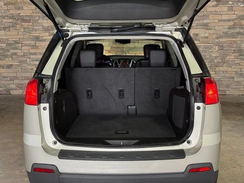 Used 2014 GMC Terrain SLT w/ Chrome Appearance Package FWD image 8