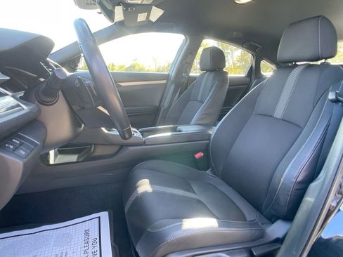 Used 2020 Honda Civic Sport image 12