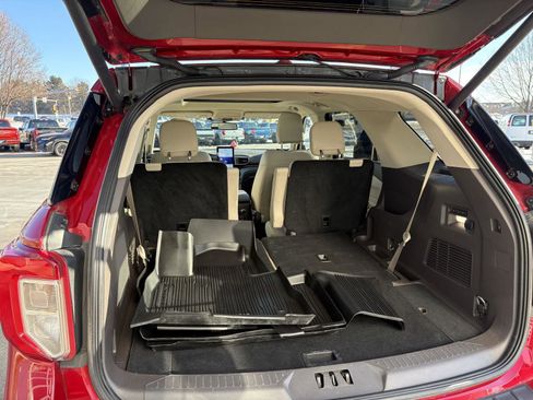 Used 2023 Ford Explorer Platinum w/ Technology Package image 20