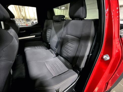 Used 2024 Toyota Tacoma TRD Off-Road image 21