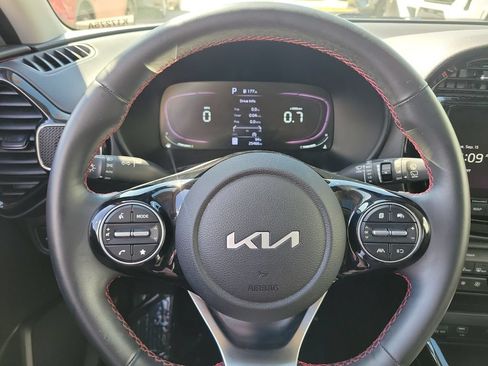 Certified 2023 Kia Soul GT-Line FWD image 8