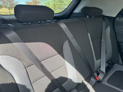 Used 2023 Chevrolet TrailBlazer LT w/ Convenience Package AWD/4WD image 26