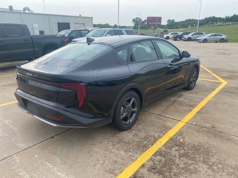 Used 2026 Kia K4 FWD image 4