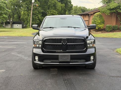 Used 2017 RAM 1500 Express w/ Black Ram 1500 Express Group AWD/4WD image 8